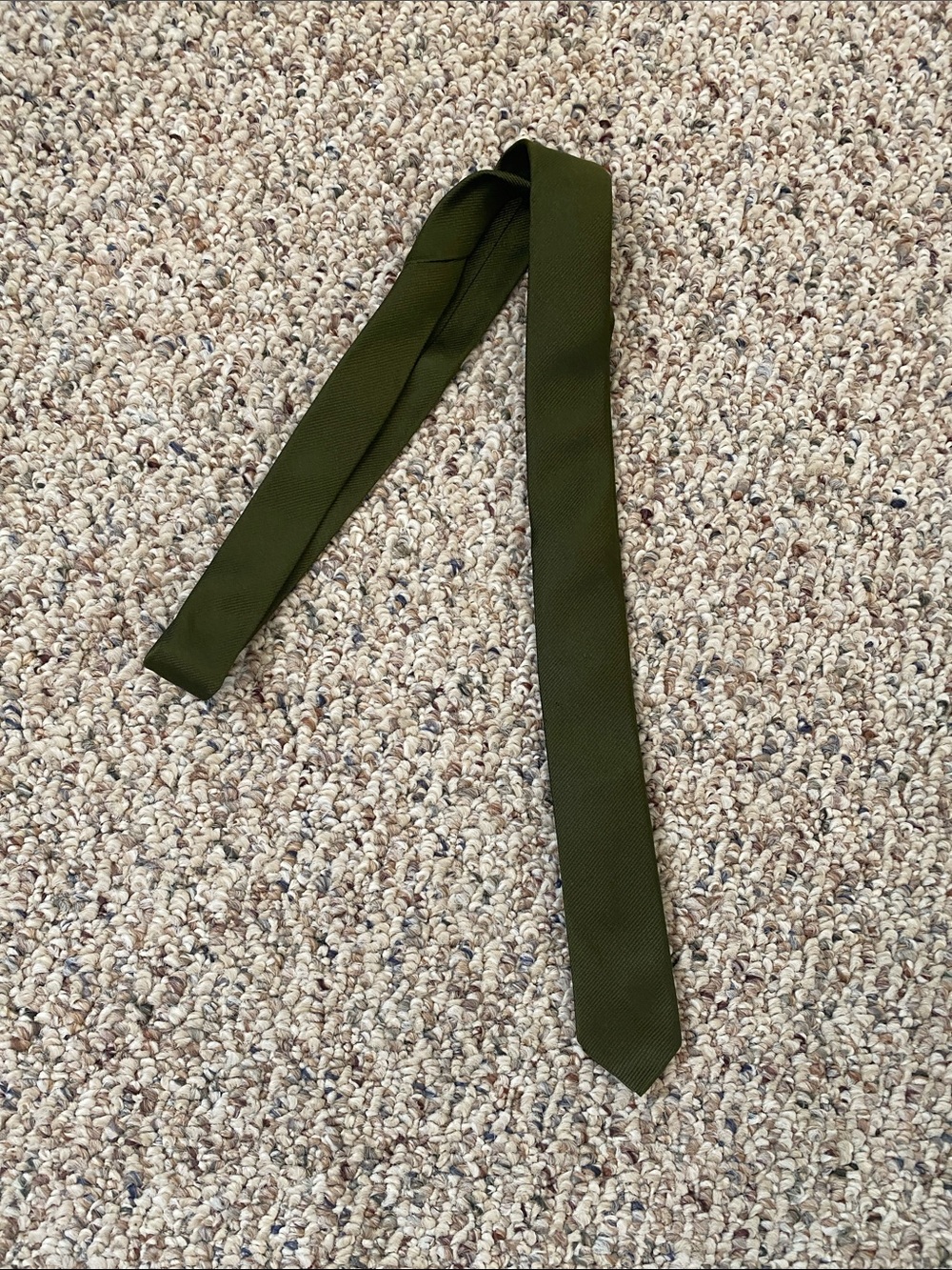 Vintage 100% Silk Strawbridge Clothier Classic Solid Olive Green Men's Tie